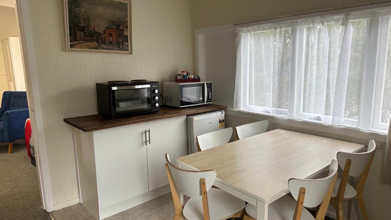 Touchwood Motor Inn & Inner City Camping Ground Auckland Buitenkant foto